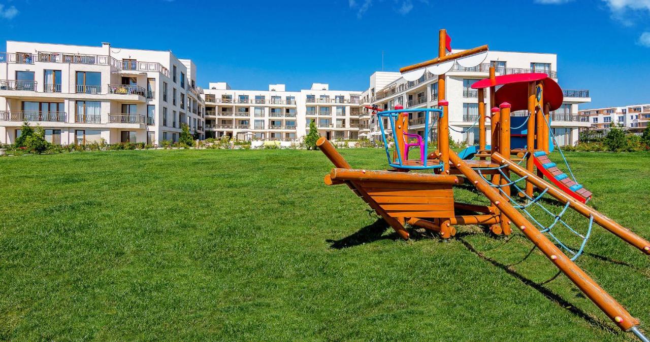 Sea Panorama Apartment - Diamond Beach Sarafovo 부르가스 외부 사진