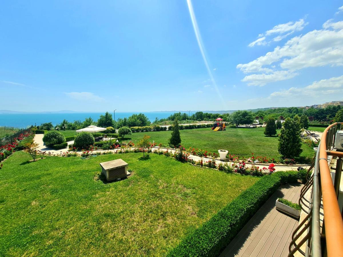 Sea Panorama Apartment - Diamond Beach Sarafovo 부르가스 외부 사진